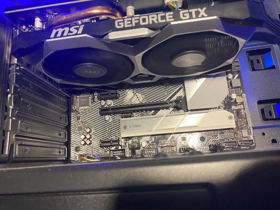 Zestaw komputerowy PC najwyższej klasy + monitor itd. + GRATISY!!