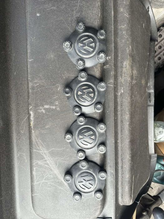 Ковпаки Фольсваген Каді .    Т5