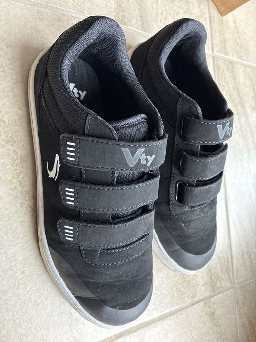 Damskie buty sportowe