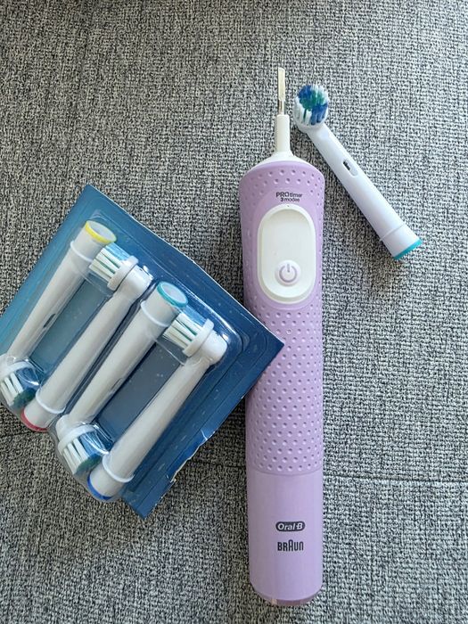 Szczoteczka elektryczna Oral-B Vitality PRO Protect X Clean