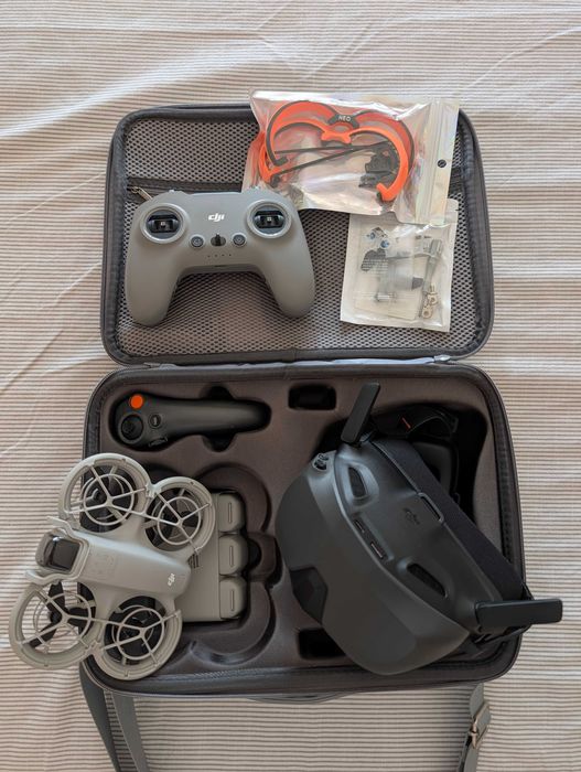 DJI Neo Motion Fly More Combo