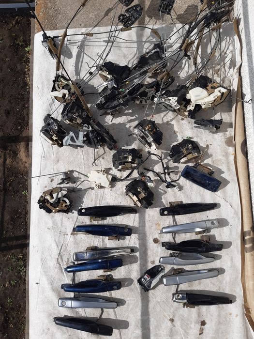 Замок дверей ручка дверей Mitsubishi Outlander  замок багажника