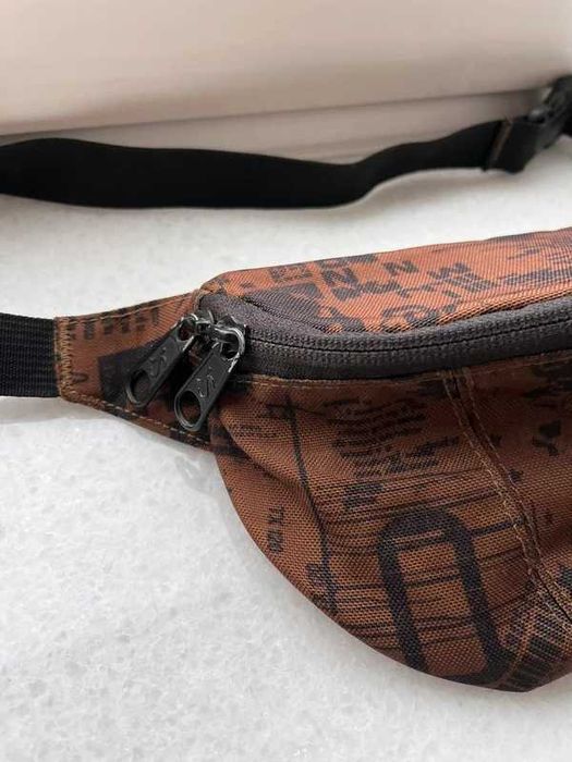 Brązowa nerka JanSport