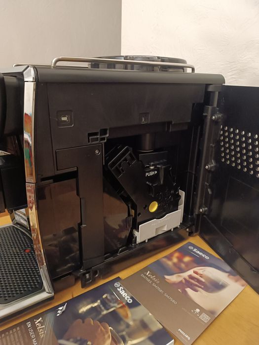 Кавоварка Saeco Xelsis sm 7580