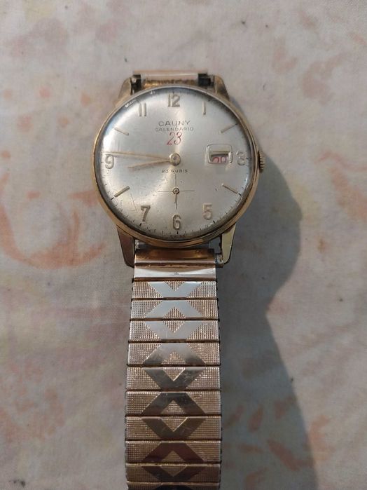 Relógio Cauny calendário 23 rubis