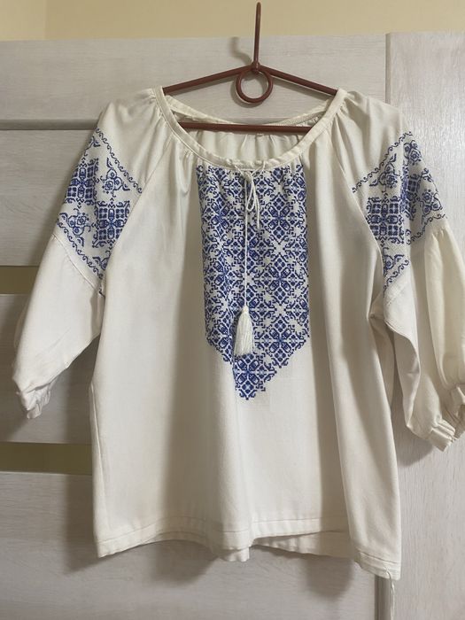 Вишиванка жіноча