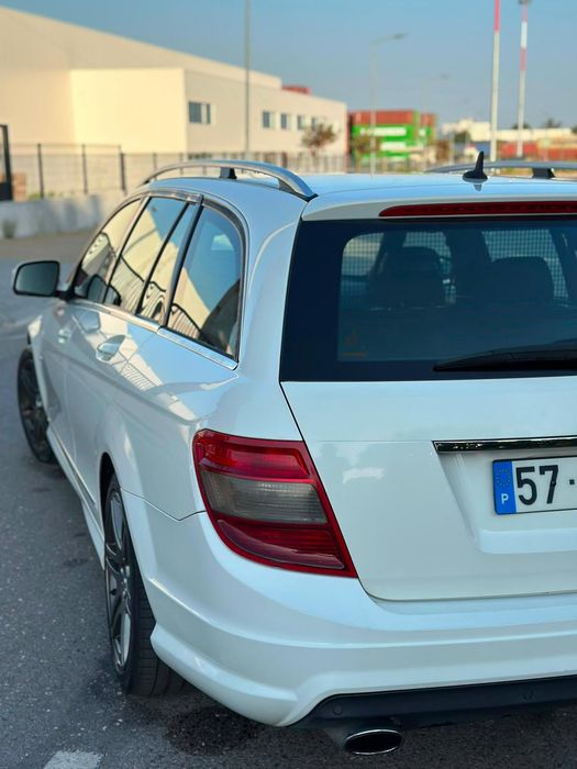 Mercedes-Benz C220 AMG