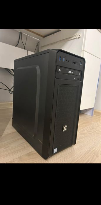 Zestaw Komputer/Monitor/itp.