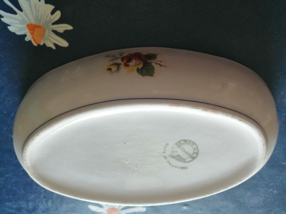 Antique Dinnerware Set432328674745395201