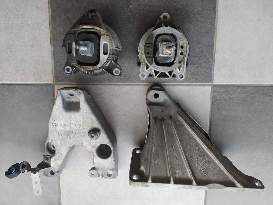 кронштейн двигателя подушка 22116785711 BMW X3 F25 N55 22116785716