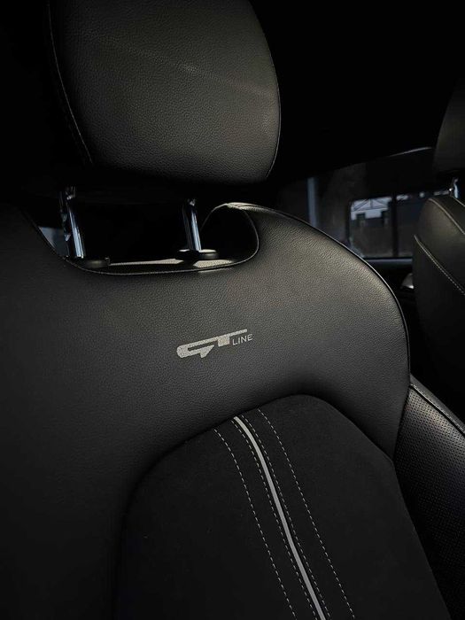 Kia ProCeed офіційне авто.