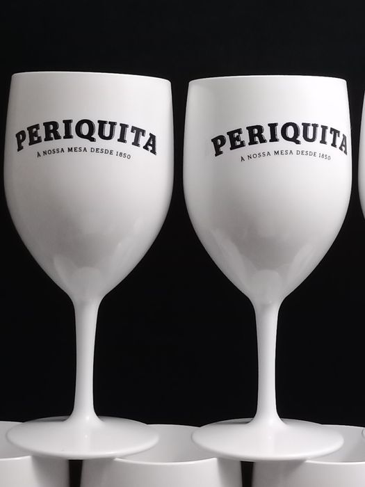 12 copos colecionáveis para vinho marcados Periquita