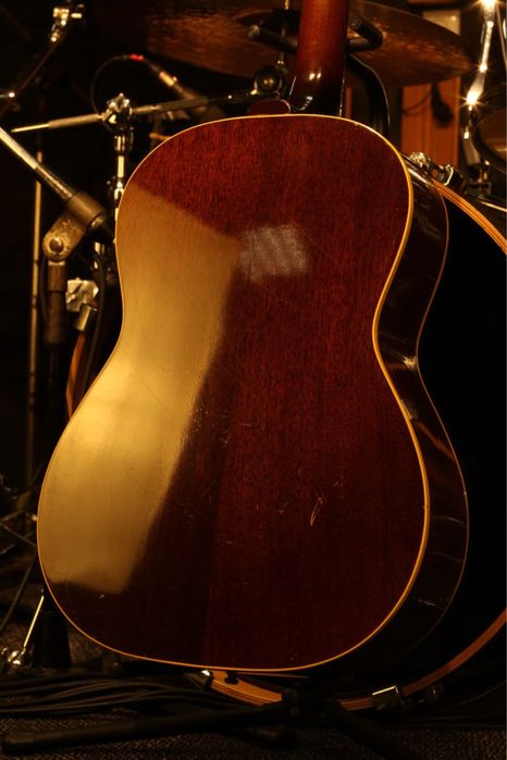 Gibson LG-1 1966 vintage