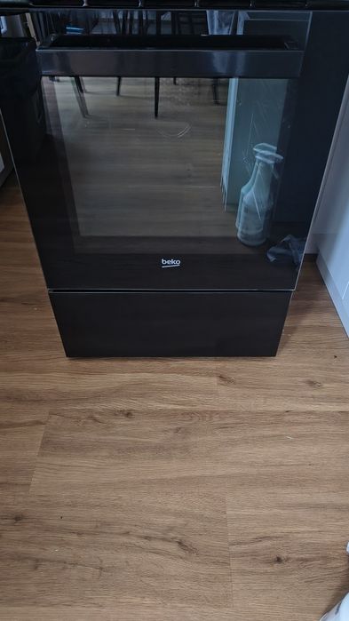 Piec Piekarnik kuchenka gazowa  Beko