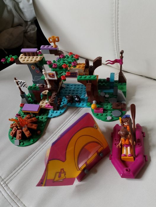 LEGO friends spływ pontonem