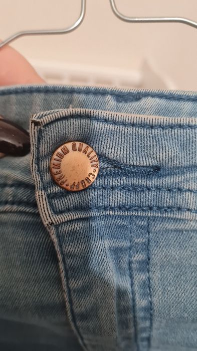 Krótkie spodenki jeansowe damskie r.M