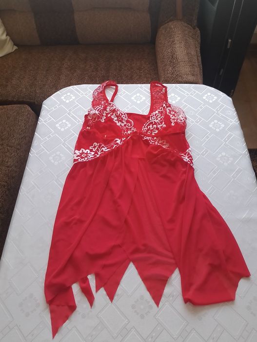 Bielizna damska czerwona rozmiar 38