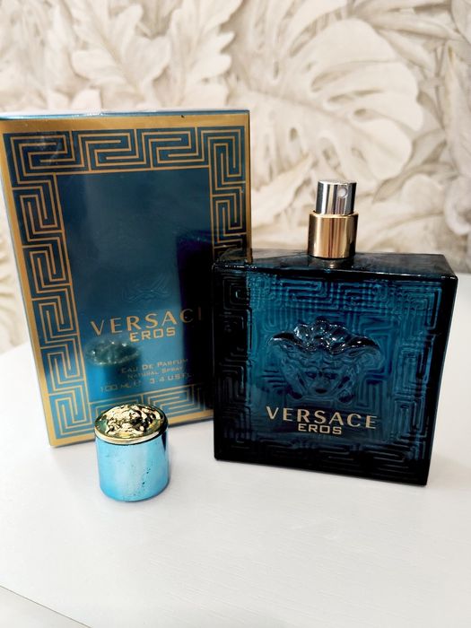 Creed Aventus,, Versace Eros, Acqua di Gio Pour, Chanel Bleu de Chanel,