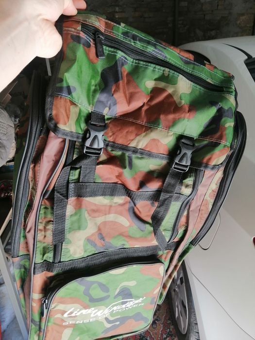 Рюкзак камуфлированный большой. В отличном состоянии.