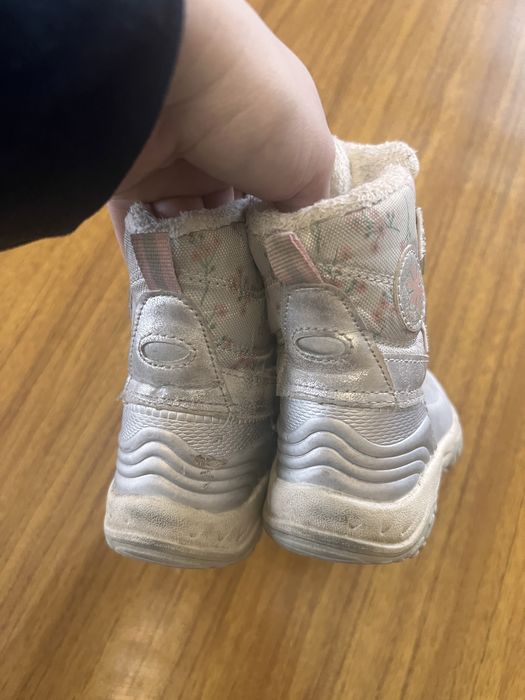 Зимові черевики сірі