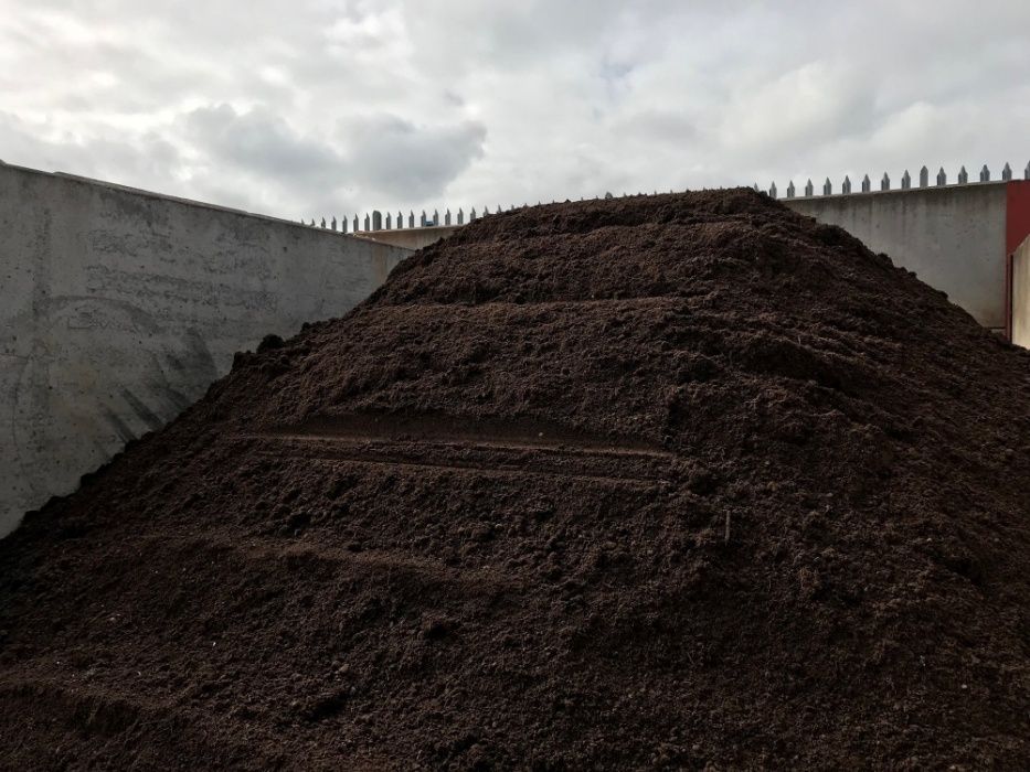 ZIEMIA pod trawniki PRZESIEWANA 5 TON Kupuj ziemię u Kazika!