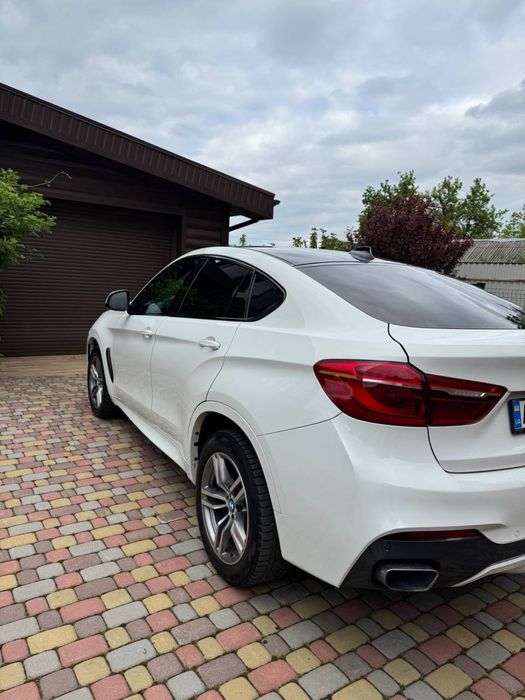 Продам свою машину BMW X 6 в идеальном сосотоянии