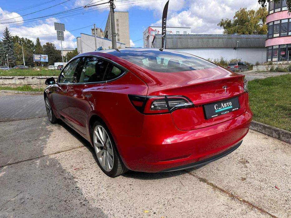 Tesla Model 3 2019