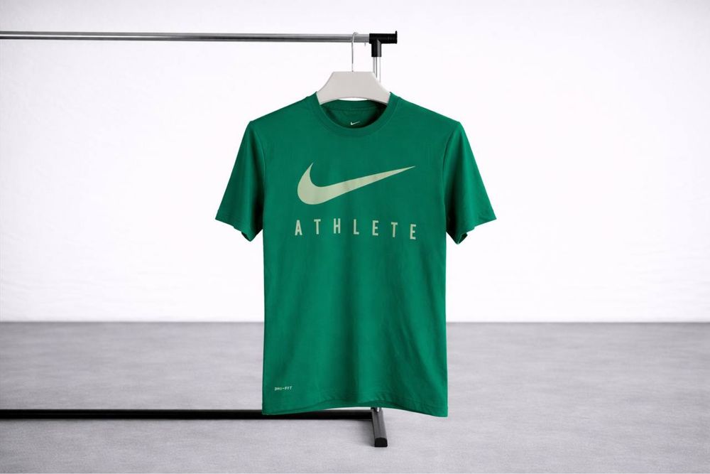 Футболка Nike Athlete з  логотипом/Нові колекції/Оригінал/