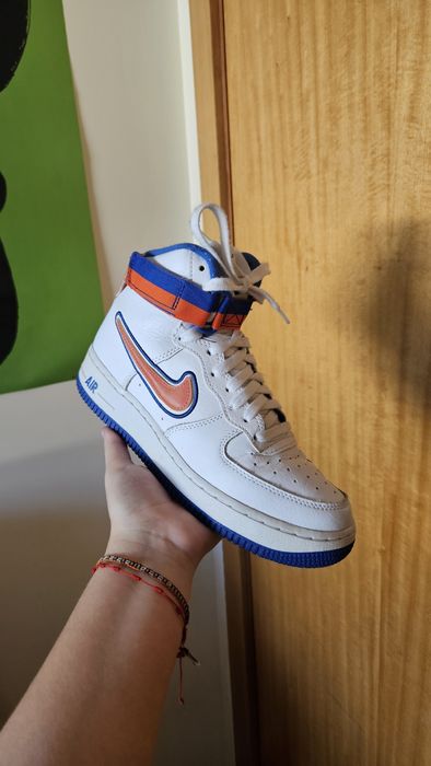 Nike Air Force 1 LV8 Knicks
