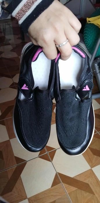 Tenisówki trampki  adydasy na rzep damskie r 40;41