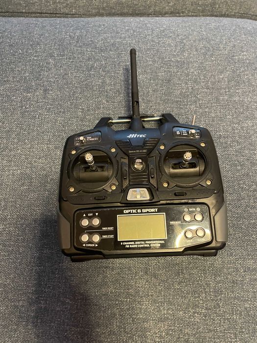 Kontroler Hitec Optic 6 radio pracujące w modulacji 2,4 GHz