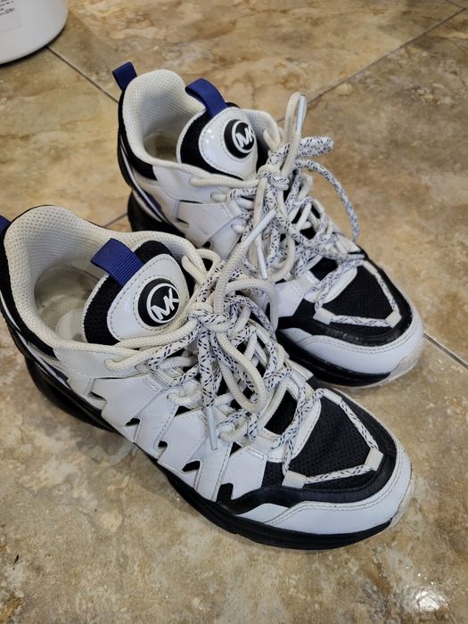 Стильні  осінні кросівки Michael kors