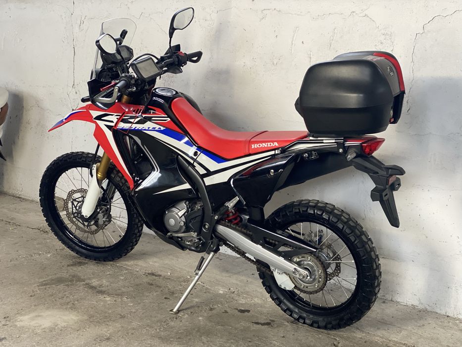 Honda Crf rally мотоцикл з Японіі.