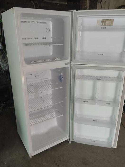 Продам холодильник Самсунг.