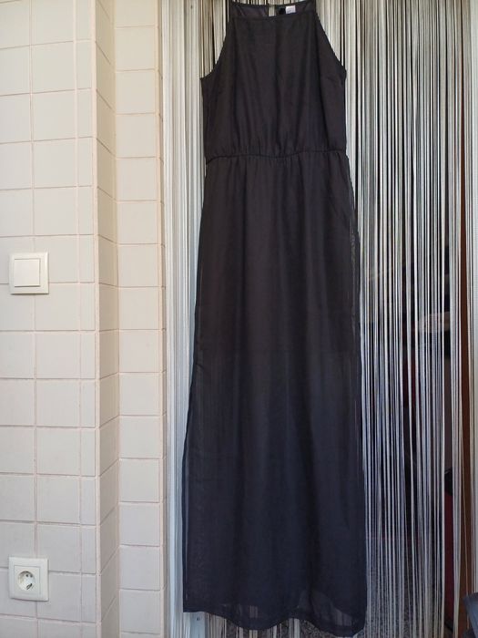 Elegante vestido comprido da H&M Divided de cor preta (38)