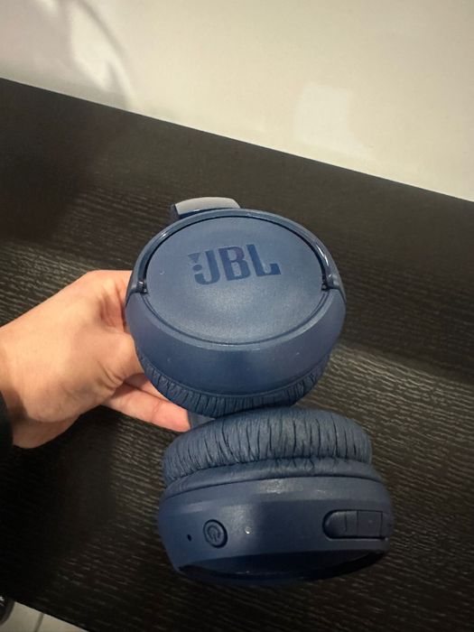 Fones JBL como novos