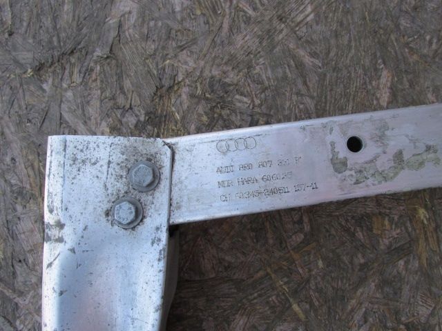 audi q5 i 8r 2012r belka wzmocnienie zderzaka tył + strefa zgniotu