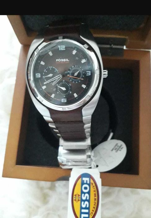 Zegarek na rękę Fossil-nowy