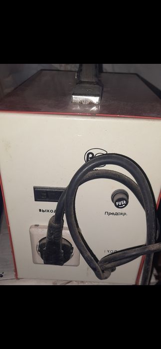 Стабилизатор напряжения від 360 до 1500 вт Стабілізатор напруги