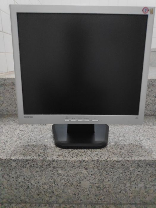 SAMTRON 17 LCD Monitor64550930136961120