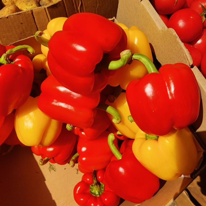 Продажа с доставкой свежайших фруктов и овощей