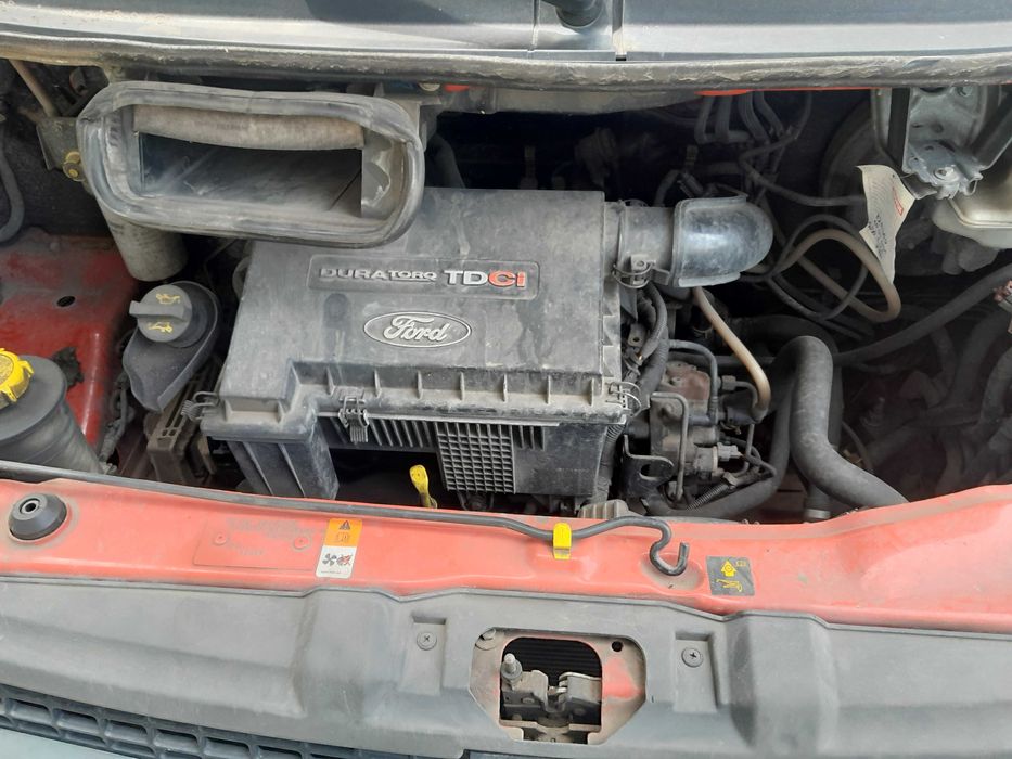 Ford Transit 2.2 bus niski przebieg