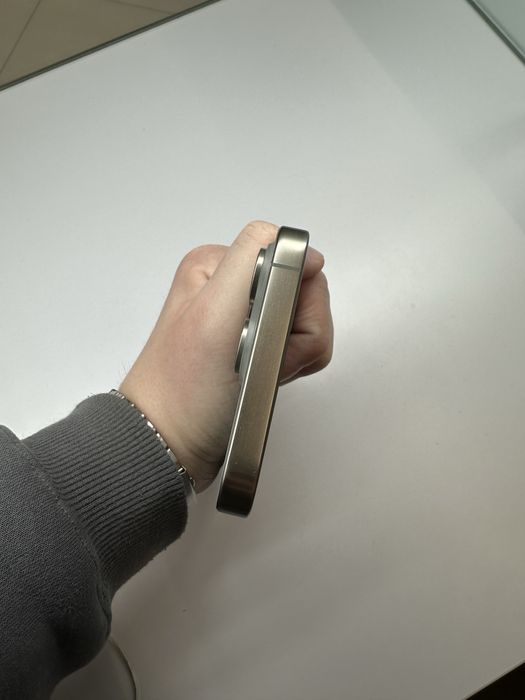 iPhone 15 Pro Max 256 (Natural Titanium)