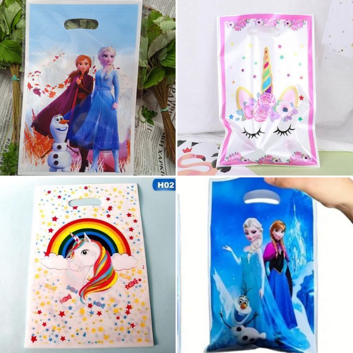 Подарункові фасовочні пакети на день народження свято у садочок школу