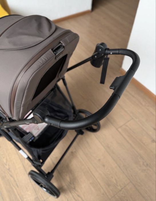 Коляска прогулянкова CARRELLO Extra