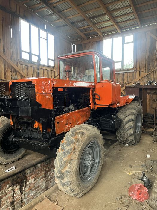 Трактор ( дт 75)