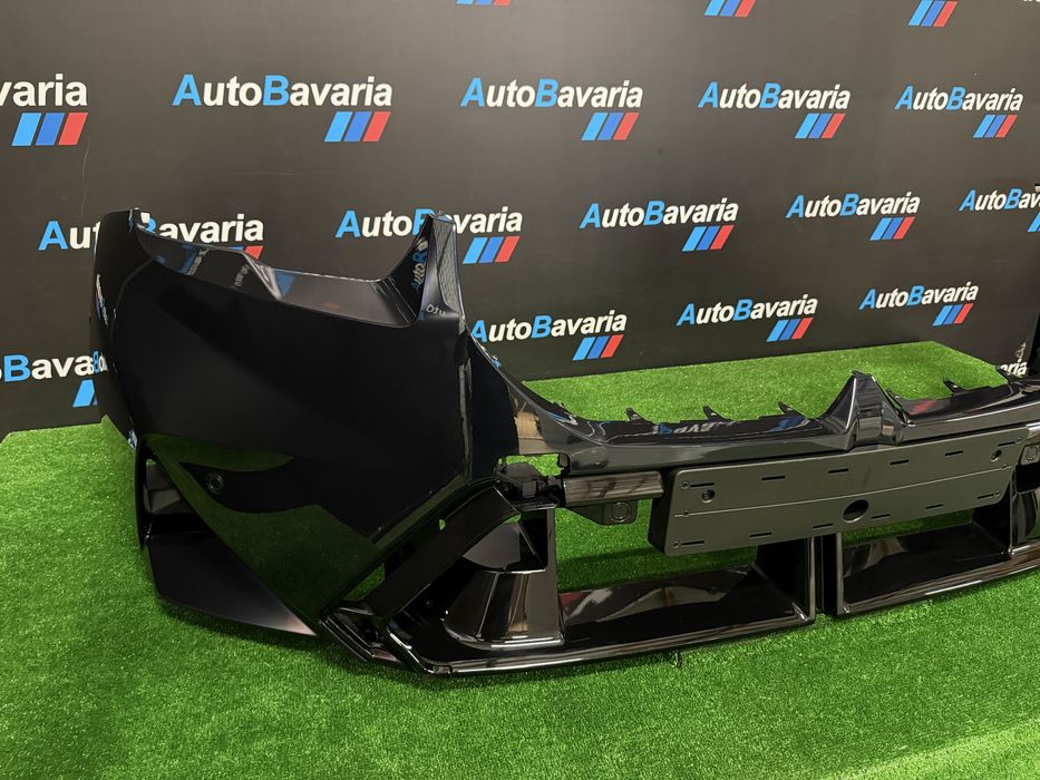 Передній бампер BMW 5 G90, G91