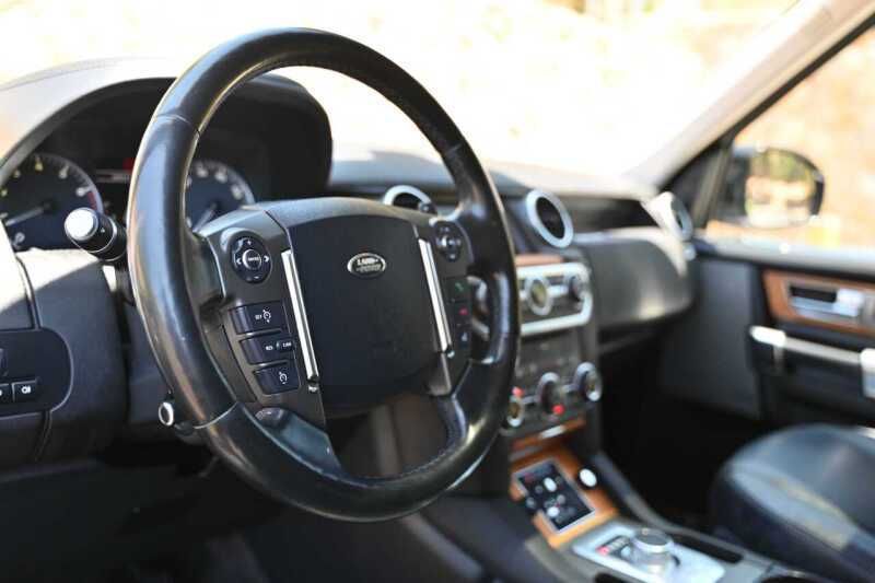 2016 Land Rover LR4 HSE LUX