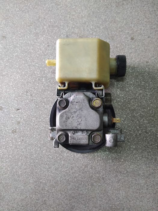 Насос гур  Mazda 6 (GG) ( 2002-2008 )  1.8 2.0