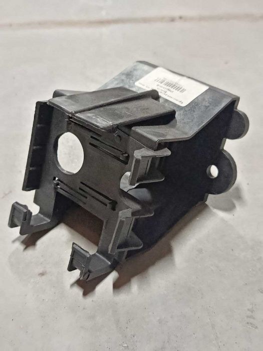 Кронштейн радара Tesla model Y